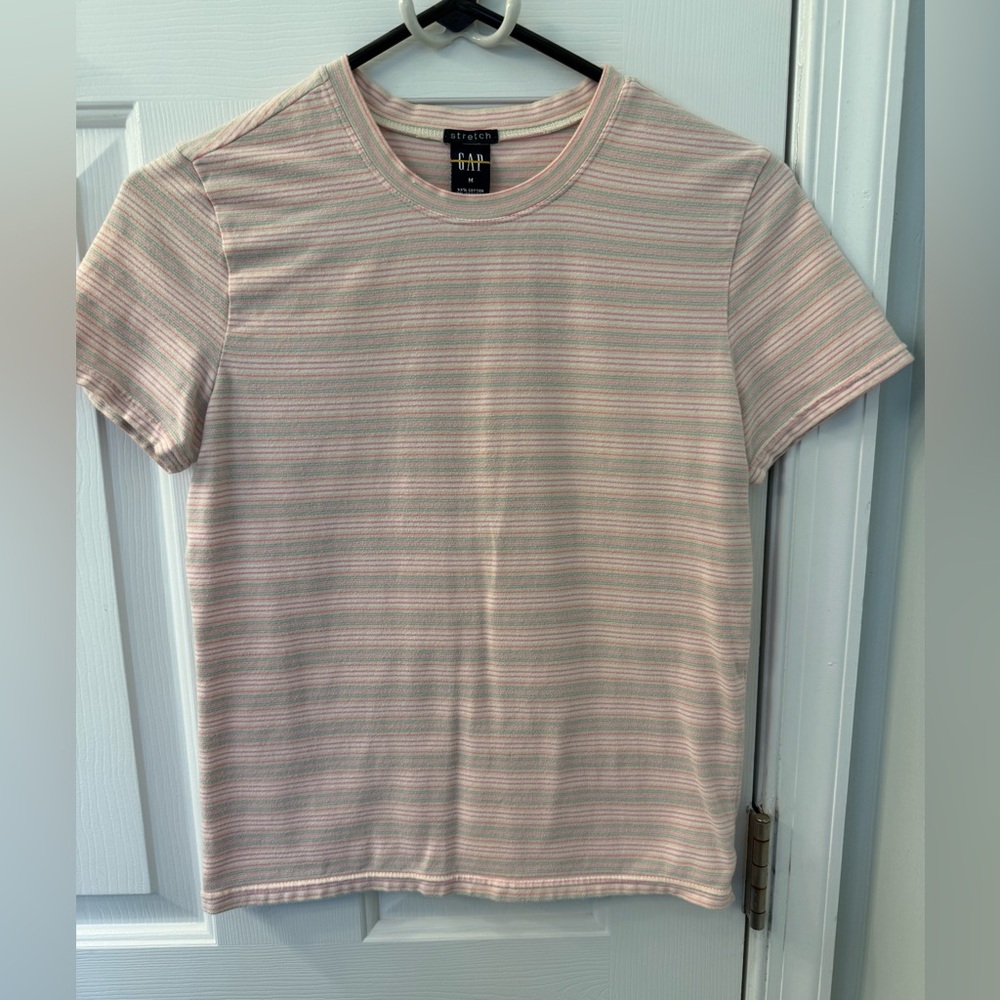 GAP stretch pink striped short sleeve shirt M